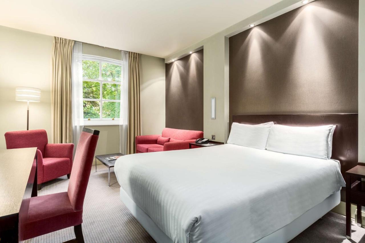 Nh London Kensington Hotel Exterior photo
