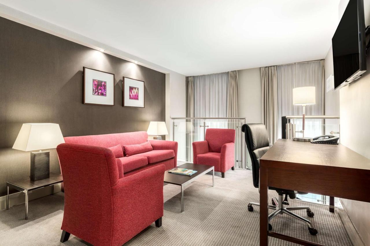 Nh London Kensington Hotel Exterior photo