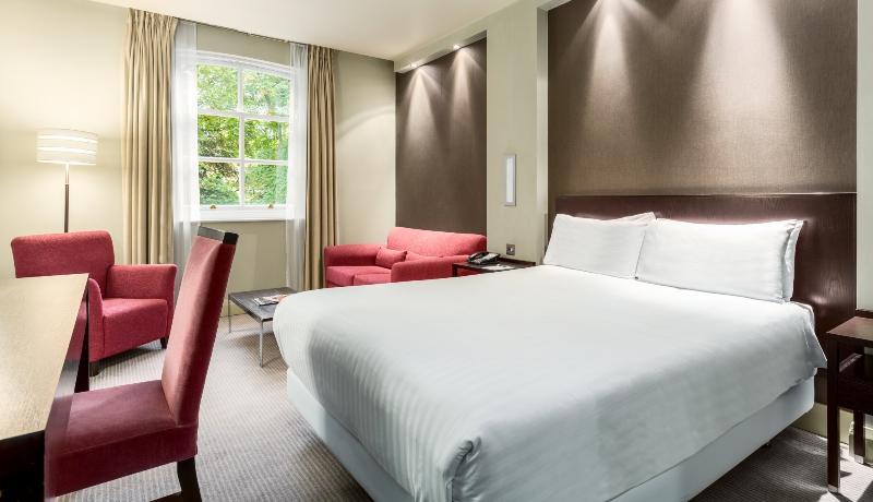 Nh London Kensington Hotel Exterior photo